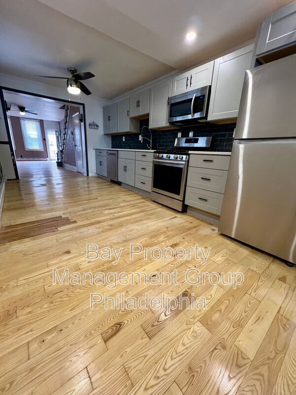 Building Photo - 2755 Plum St