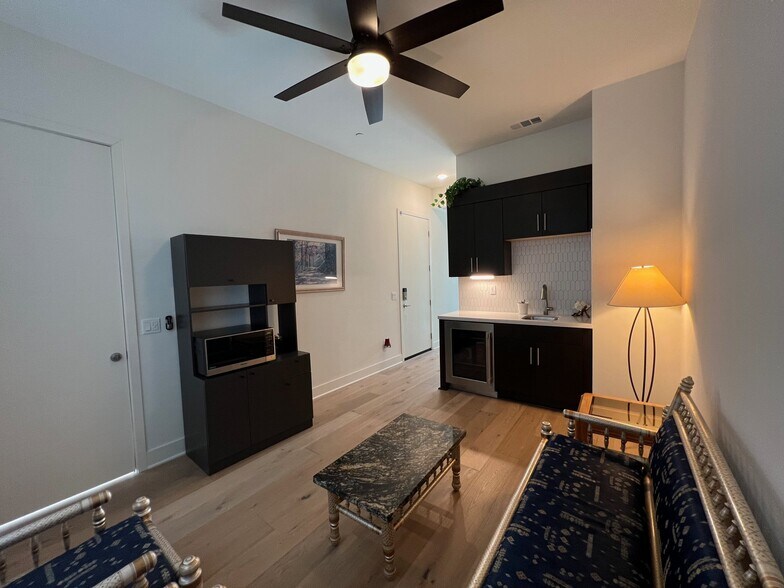 Building Photo - 5414 Sparkling Shores Dr