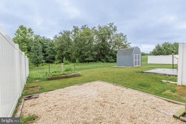 Building Photo - 608 Thumper Dr