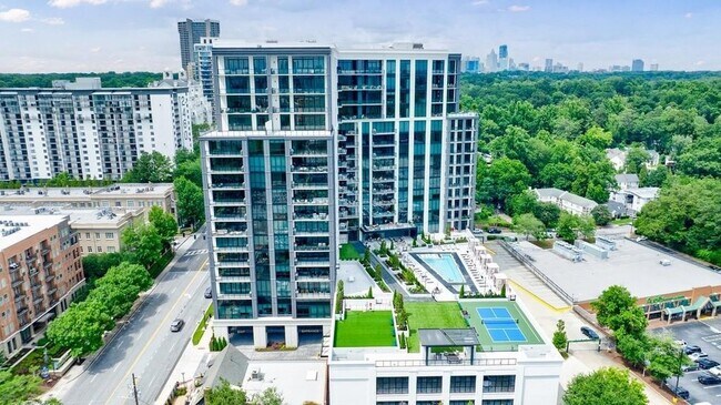 Building Photo - 2425 Peachtree Rd