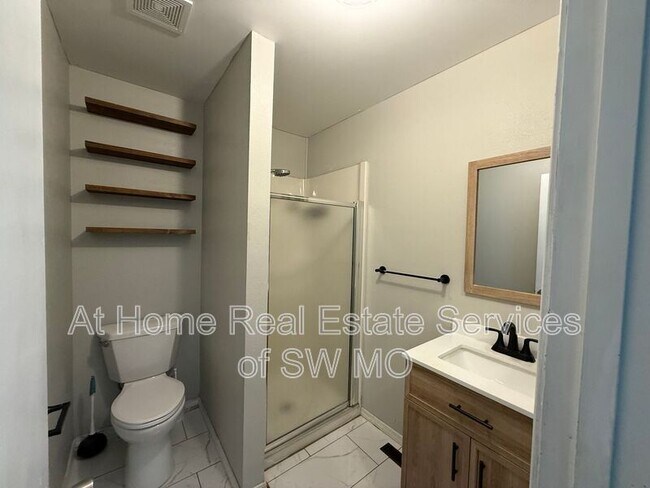 Building Photo - 6124 S Farm Rd 131