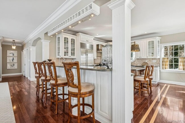 Building Photo - 23 Meadow Ln