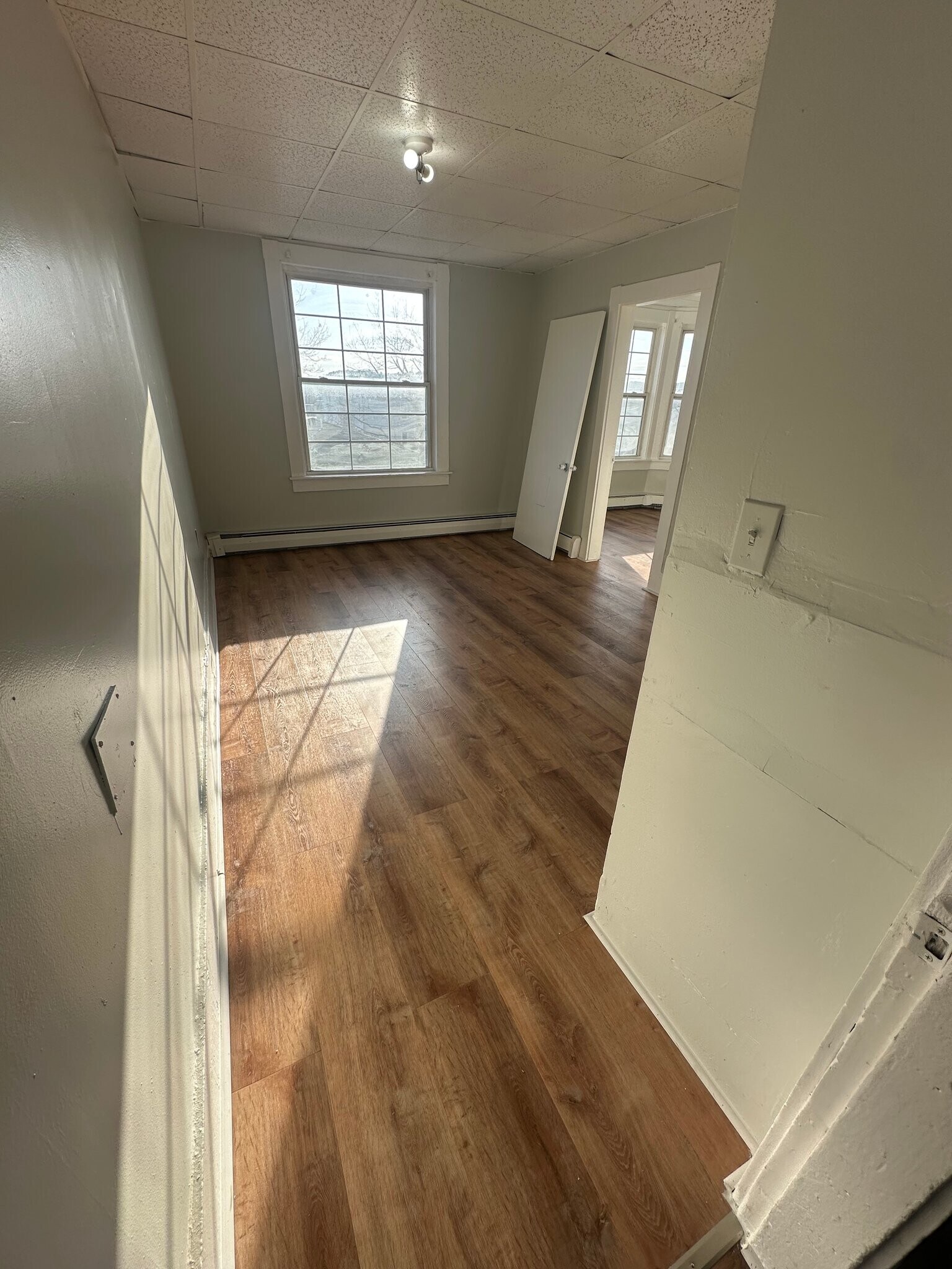 Building Photo - 54 Knox St