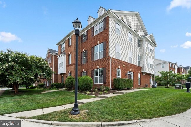 Building Photo - 23167 Flora Mure Dr