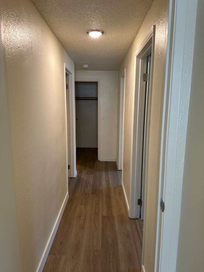 Building Photo - 3 bed/ 2 bath condo in Lynnwood!