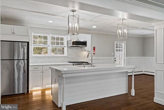 Building Photo - 383 Upper Gulph Rd