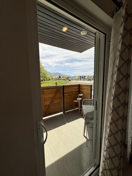 Building Photo - 3120 S 200 W