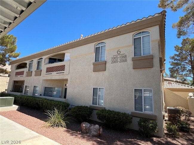Building Photo - 7400 W Flamingo Rd
