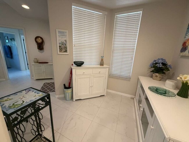 Building Photo - 17020 Willowcrest Way