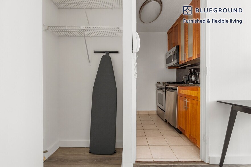 Building Photo - 401 E 34th St