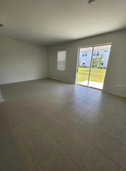 Building Photo - 2918 Savoir Ave