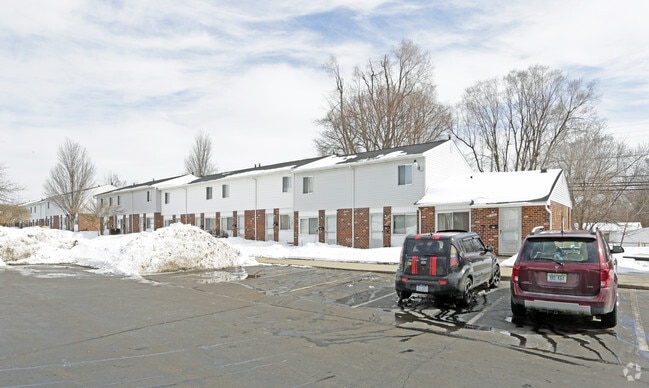 Primary Photo - Fairmont Farms