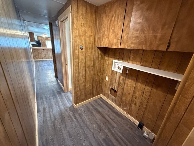 Building Photo - 3 Bed 2 Bath Updated Mobile Home with Fenced Yard and Storage Shed