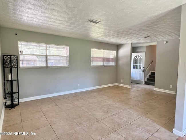 Building Photo - 6634 Kinlock Dr