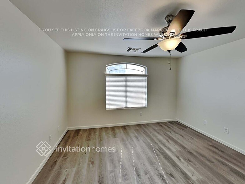 Building Photo - 15996 W Watkins St