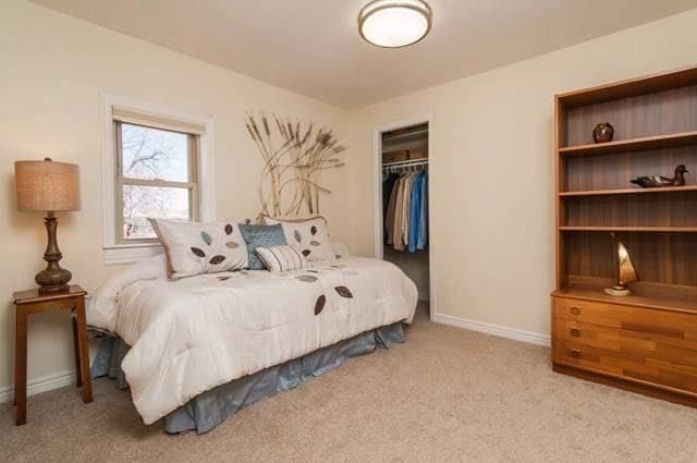Building Photo - 3 BEDROOM, 1 BATH, 2 CAR-GARAGE HOME ON LA...