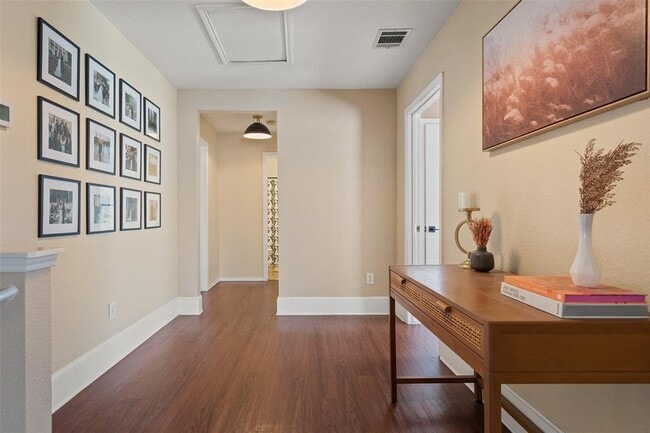 Building Photo - 5409 Bahan Dr