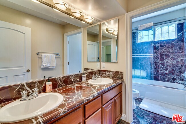 Building Photo - 1008 Harbor Crossing Ln