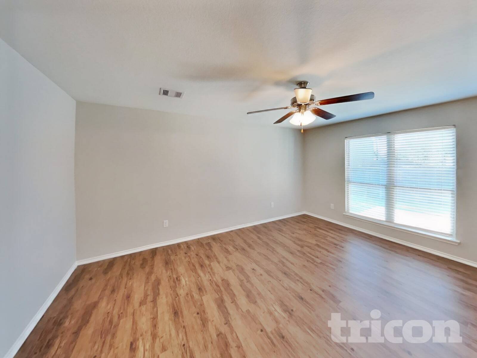 Building Photo - 1937 Briar Grove Dr