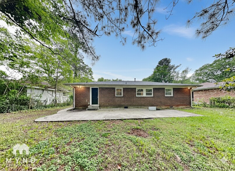 Building Photo - 2116 Barbara Ln