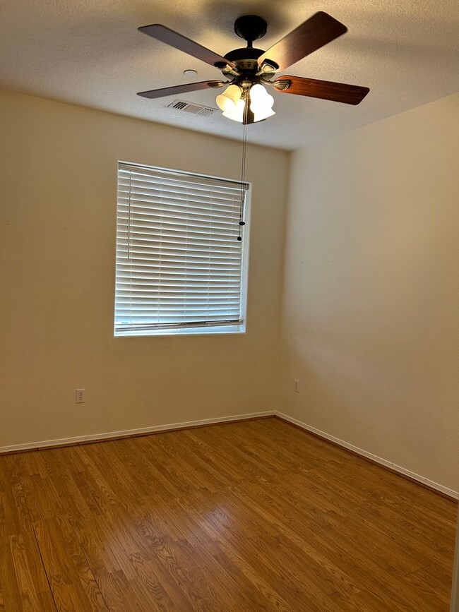 Building Photo - 4401 Santo Domingo St