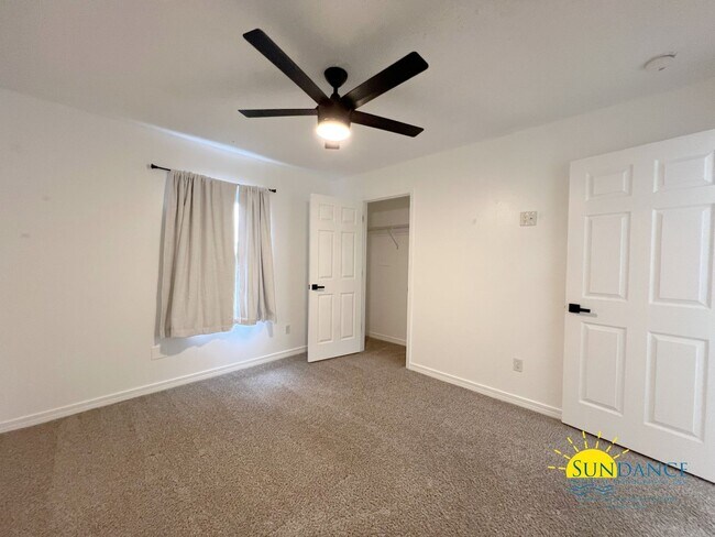 Building Photo - Charming 3-Bedroom + Office Home in Crestview, Prime Location Near I-10 & FL-85!