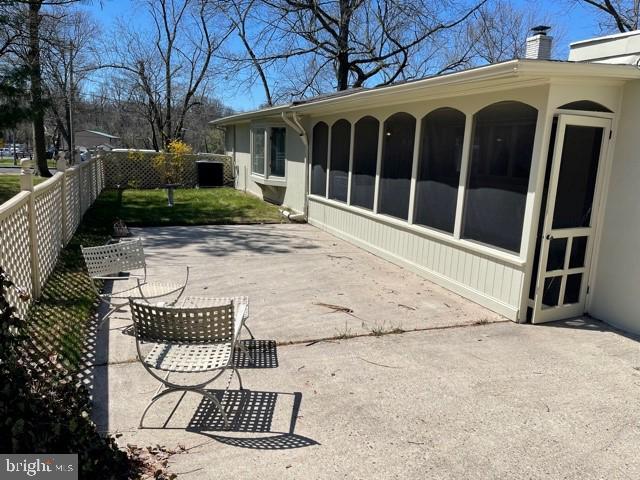 Building Photo - 1406 Park Blvd