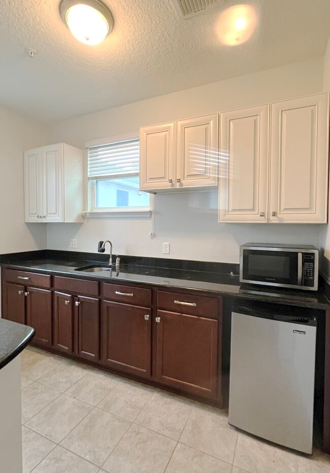 Building Photo - 8450 Powder Ridge Trail