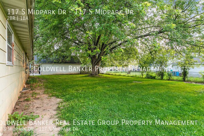 Building Photo - 117 S Midpark Dr