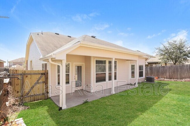Building Photo - 132 Vista Del Rey