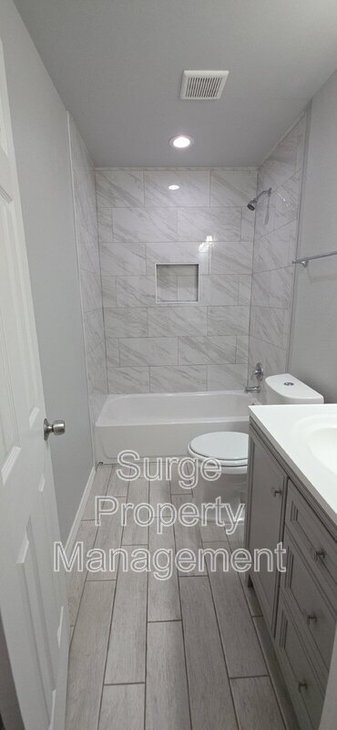 Building Photo - 9108 Lanham St