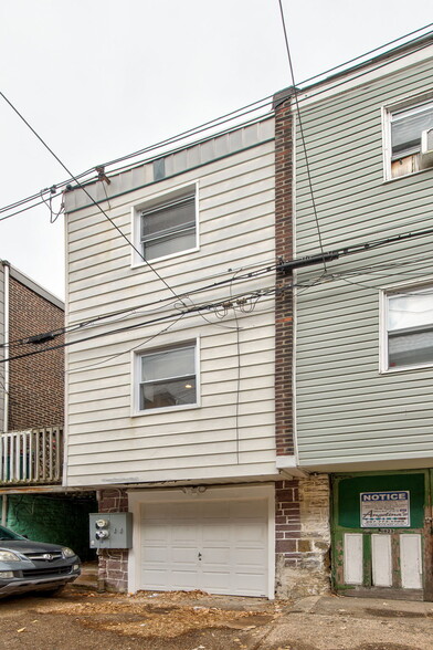 Building Photo - 4021 Howland St