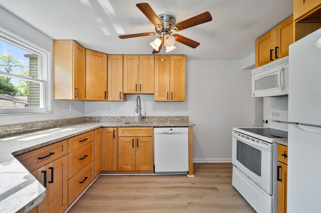 Building Photo - 759 Gallion Ave