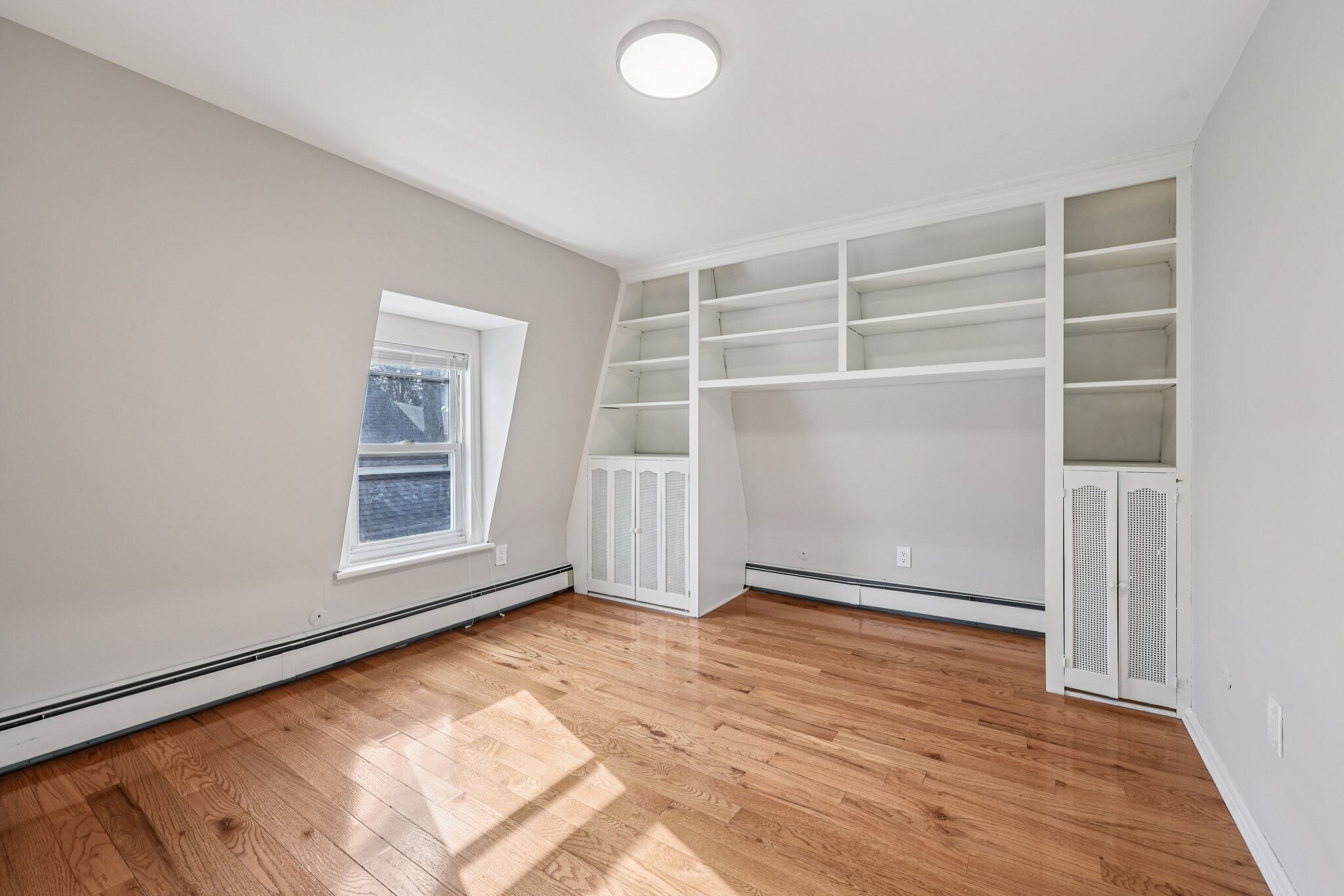 Building Photo - 144 Union St