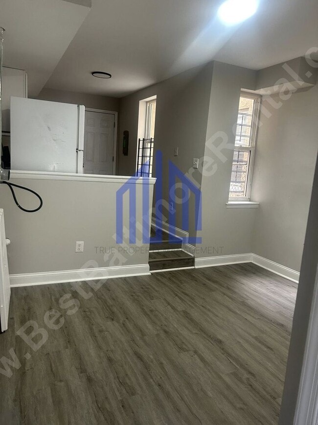 Building Photo - Coming Soon!!!!!! 2 Bedroom in West Baltimore