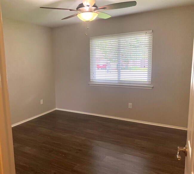 Building Photo - 11505 Windermere Meadows