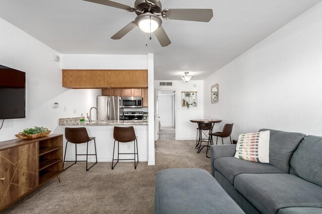 Building Photo - 5995 N 78th St