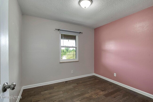 Building Photo - 7753 Cranley Rd