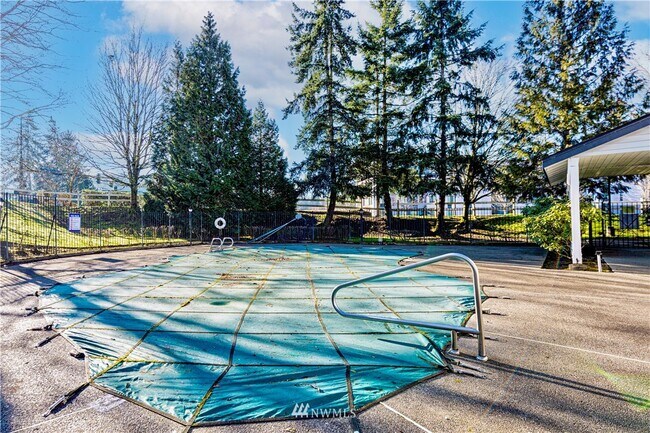 Building Photo - 7453 Newcastle Golf Club Rd