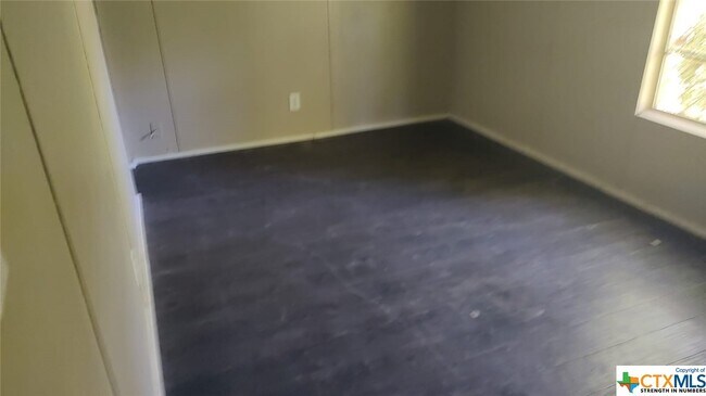 Building Photo - 8926 Witter Ln
