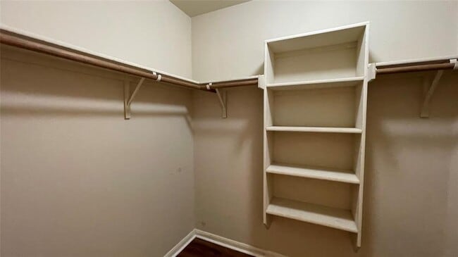 Building Photo - 1807 Colorado Bend Dr