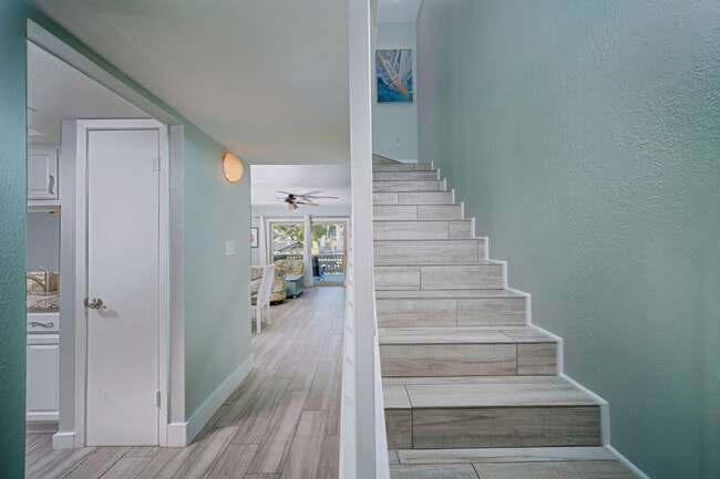 Building Photo - 1902 Bayhouse Dr