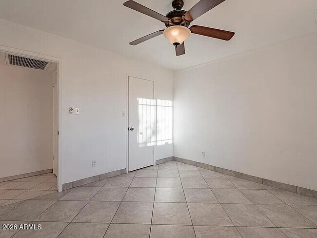 Building Photo - 17410 N 16th Ave