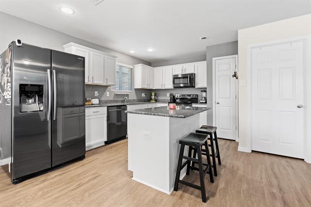 Building Photo - 9937 Amosite Dr
