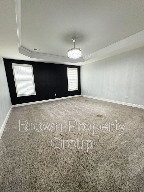Building Photo - 179 Stafford Ave