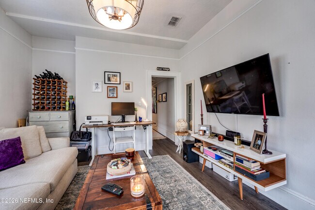 Building Photo - 2805 Park St