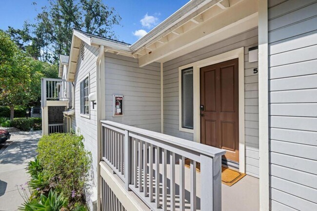 Building Photo - 325 Ladera St