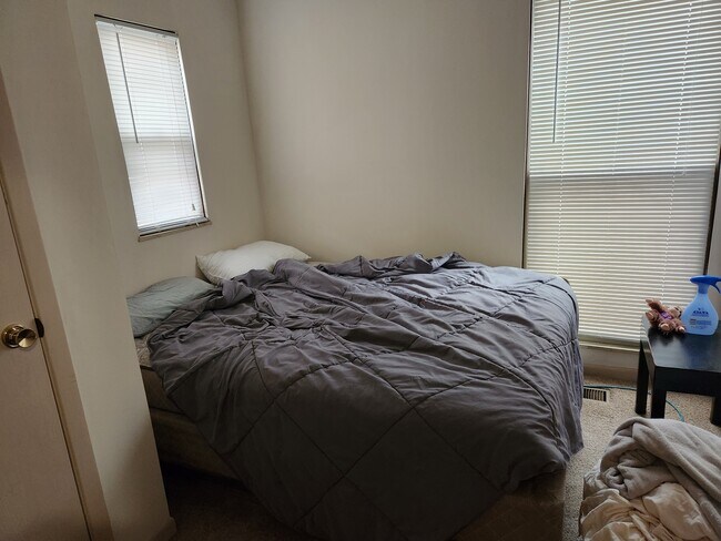 Small Bedroom - 224 W 3rd Ave