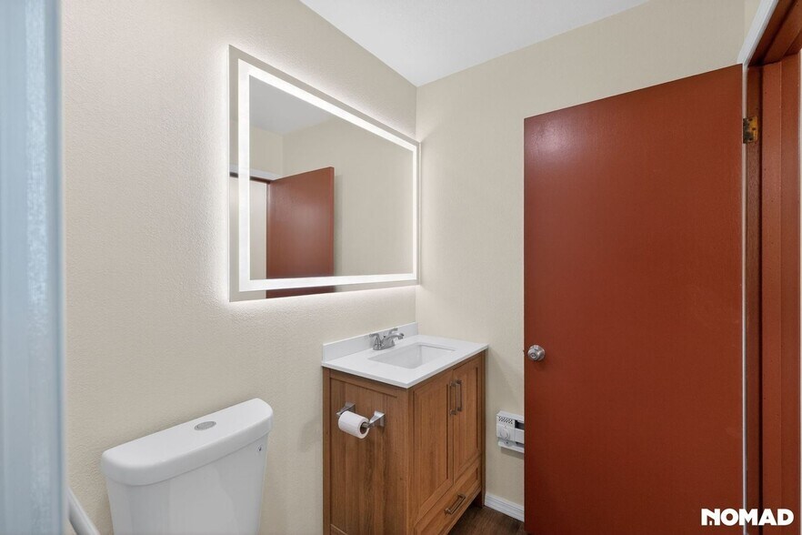 Building Photo - 7733 McDougal Ave NE