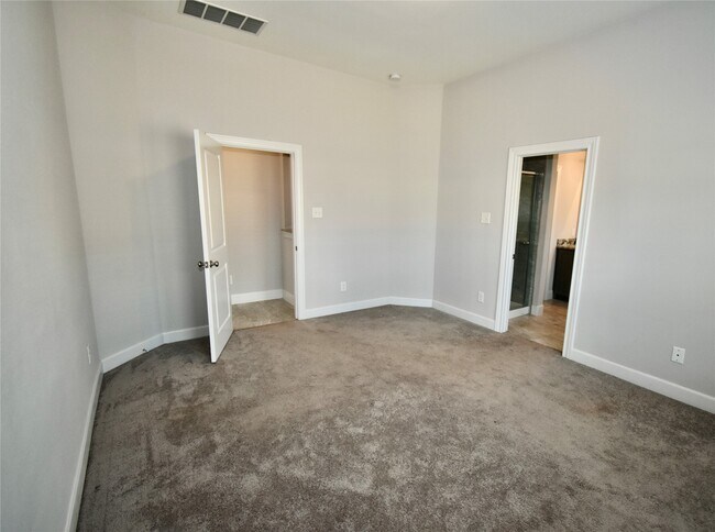 Building Photo - 18226 Willow Edge Dr